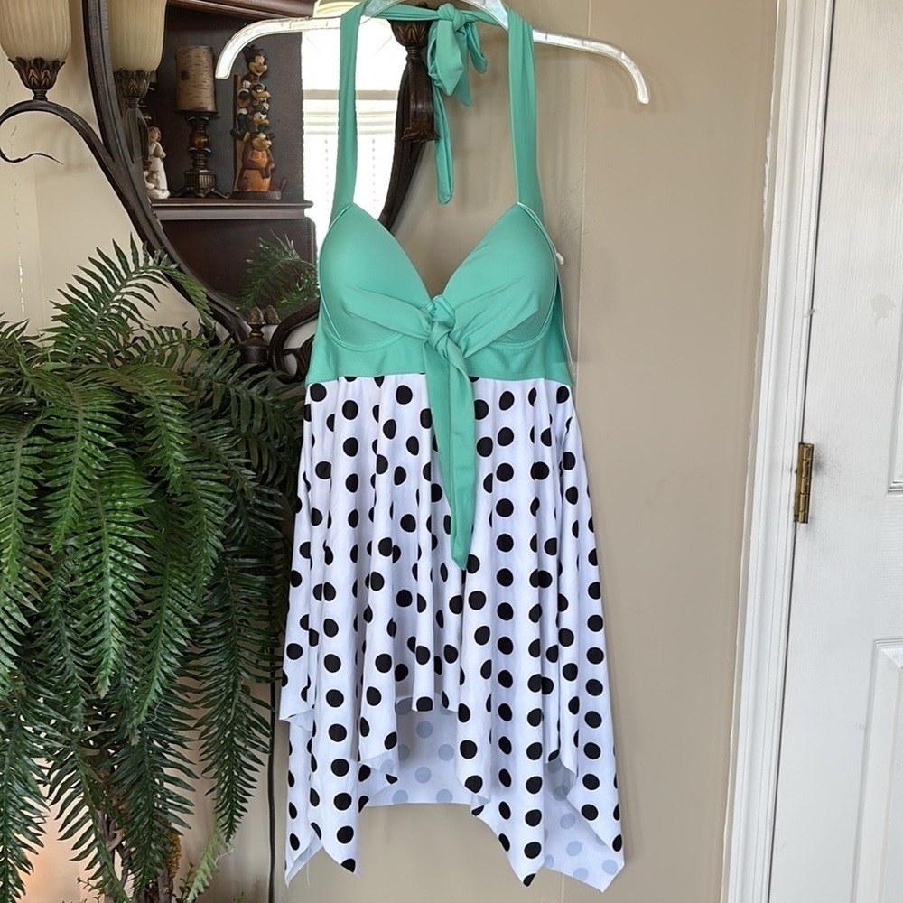 Brand New Rosegal Plus Size Swim Tankini Top Flowy Halter Green w/ Polka Dots